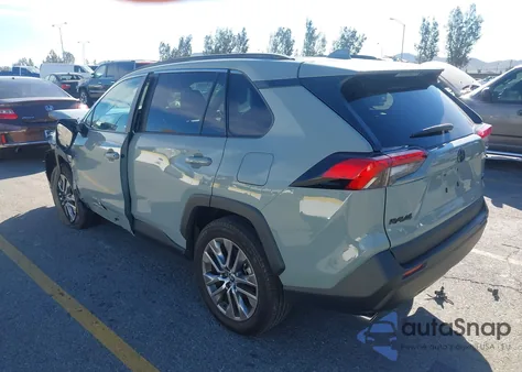 2022 Toyota Rav4 Xle Premium z USA, uszkodzony, nr VIN 2T3C1RFV0NW225300